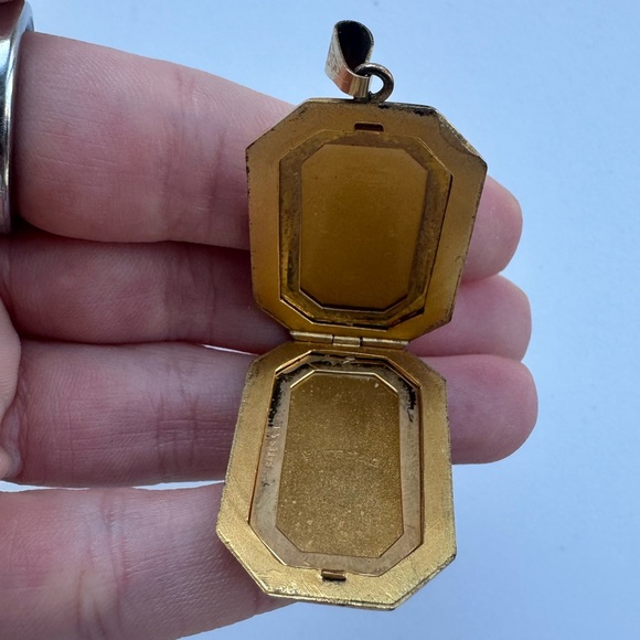 antique art deco gold locket - Picture 5 of 7